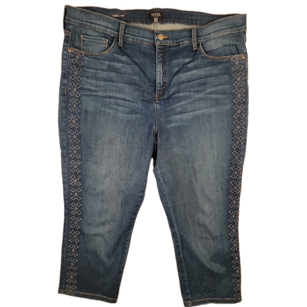 NYDJ Alina Capri Jeans Women 18W Blue Embroidered Side Lift Tuck Plus Size Denim